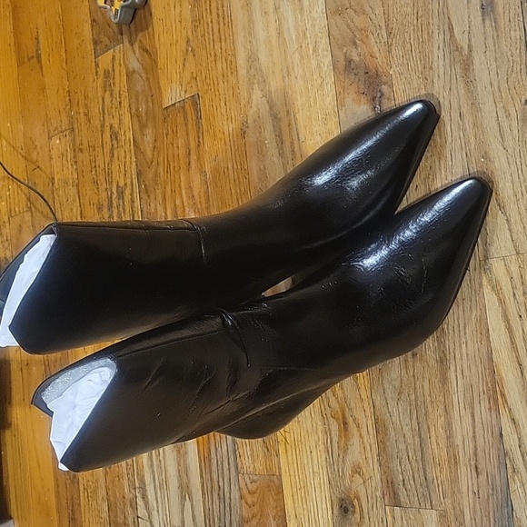 Vince Camuto Boots - Picture 5 of 10